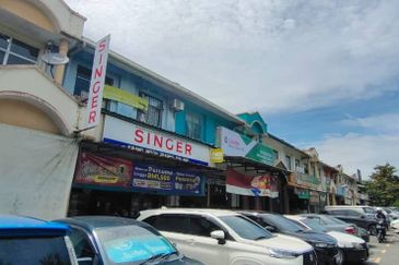 Shoplot 2storey sale Taman Indah Permai