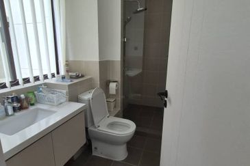 The Peak Vista (Likas)