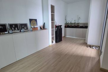 The Peak Vista (Likas)