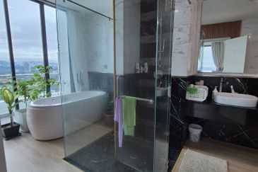 The Peak Vista (Likas)