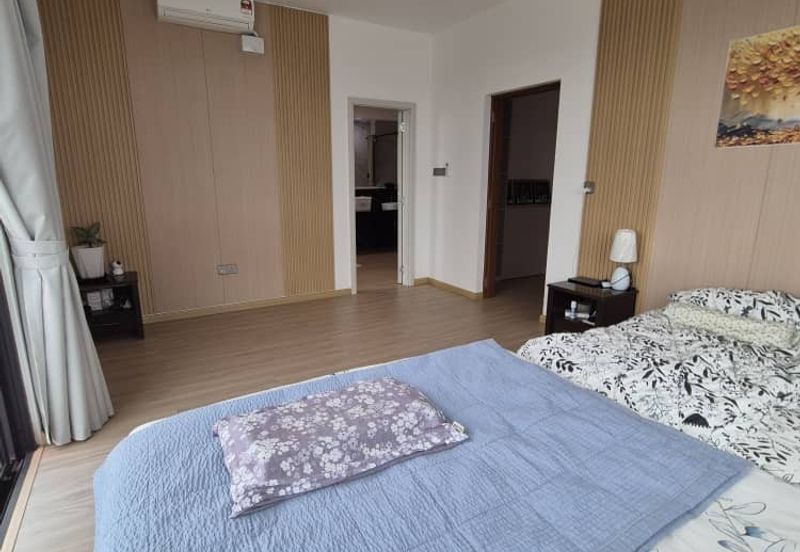 The Peak Vista (Likas)