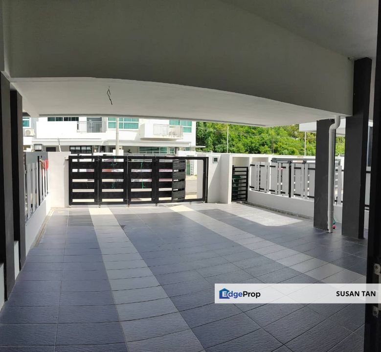 Taman Kim Leng 3storey 5rooms Damai near QE2, Sabah, Kota Kinabalu