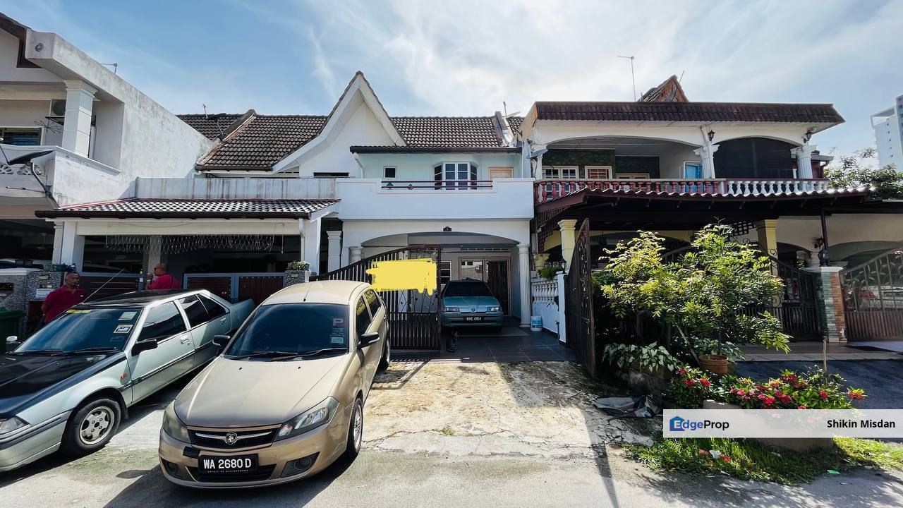 DOUBLE STOREY HOUSE TAMAN CUEPACS KAJANG for Sale RM550,000 By Shikin Misdan EdgeProp.my
