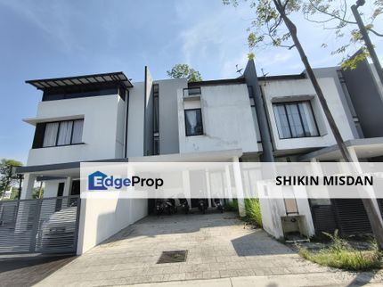 3 Storey Terrace Blu Constelation Seri Kembangan, Selangor, Seri Kembangan