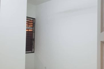 Jalan Kerongsang 6 Bandar Puteri Klang for sale