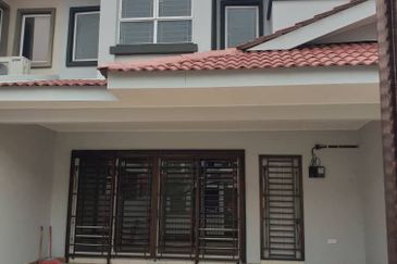 Jalan Kerongsang 6 Bandar Puteri Klang for sale