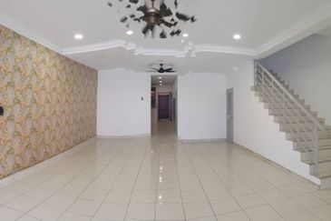 Jalan Kerongsang 6 Bandar Puteri Klang for sale