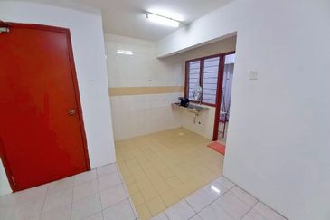 Pangsapuri Damai, Subang Bestari