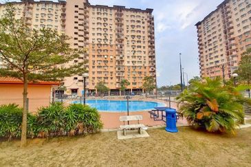 Pangsapuri Damai, Subang Bestari