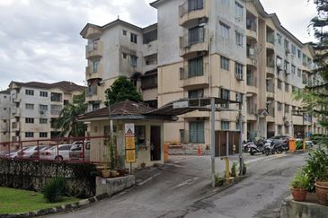 Menara Jade (Jade Tower), Taman Bukit Indah