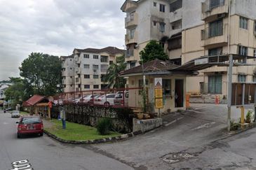 Menara Jade (Jade Tower), Taman Bukit Indah