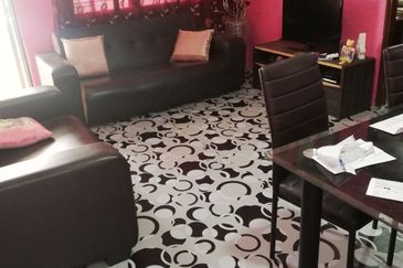 Flat Pinggiran Batu Caves Non-Bumi Low lavel unit 