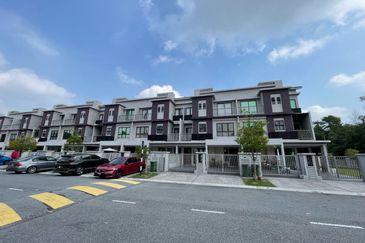 The Strata @ Bandar Puteri Bangi