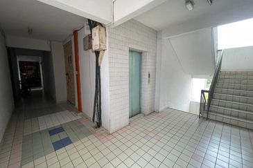 Subang Perdana Goodyear Court 8