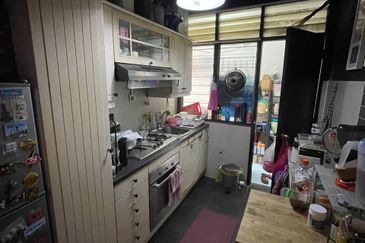 Subang Perdana Goodyear Court 8