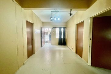 Seri Perindu Apartment