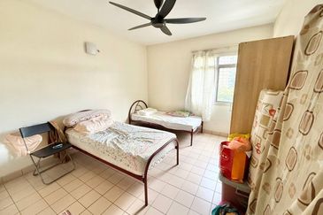 Perdana Exclusive Condominium