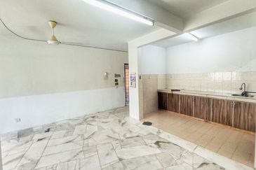 Residensi Warnasari 3