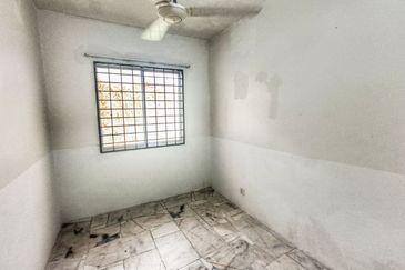 Residensi Warnasari 3