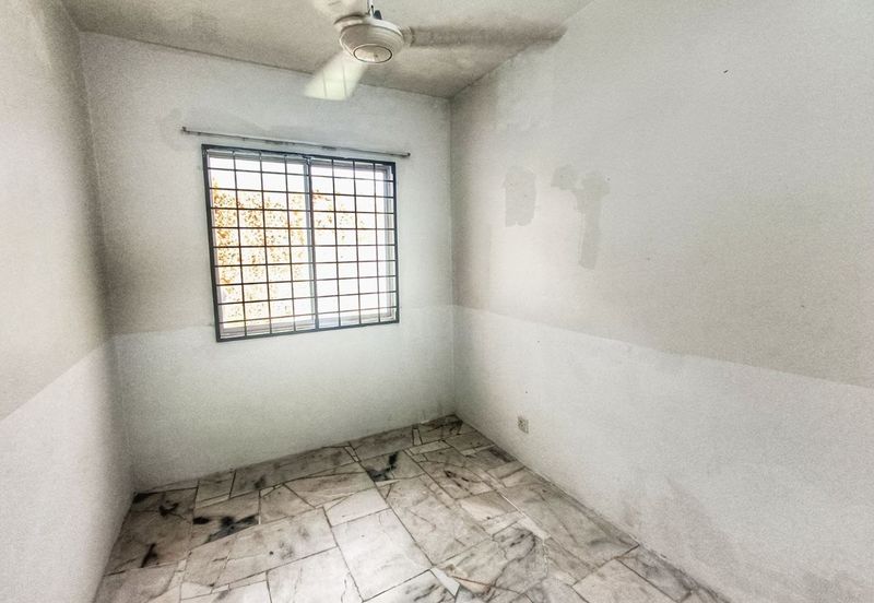 Residensi Warnasari 3