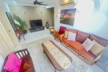 Flat PKNS AU3 (Blok 1 - 6)