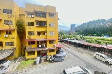 Flat PKNS AU3 (Blok 1 - 6)