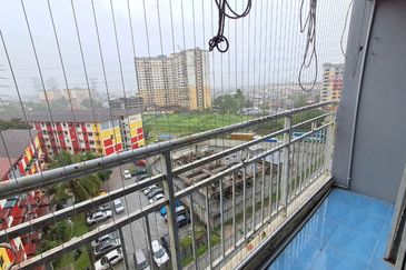 Angsana Apartment @ Taman Raintree