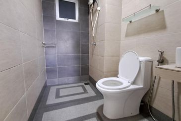 Angsana Apartment @ Taman Raintree