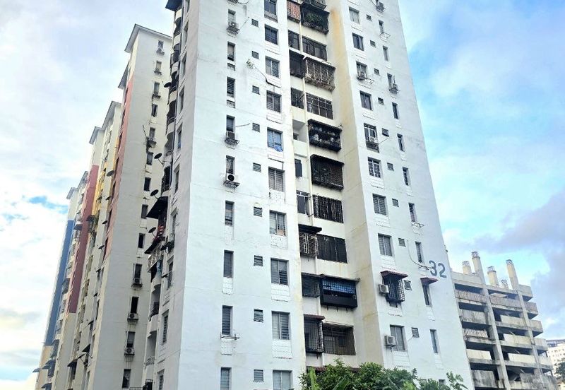 Apartment Desa Tasik