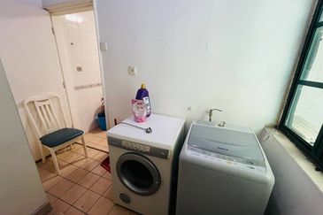 Corinthian Condominium