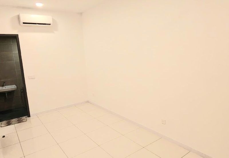 The Valleys @ SkySierra