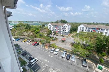 Seroja Apartment (Putra Perdana)