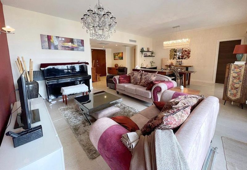 Hampshire Park Condominium