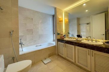 Hampshire Park Condominium