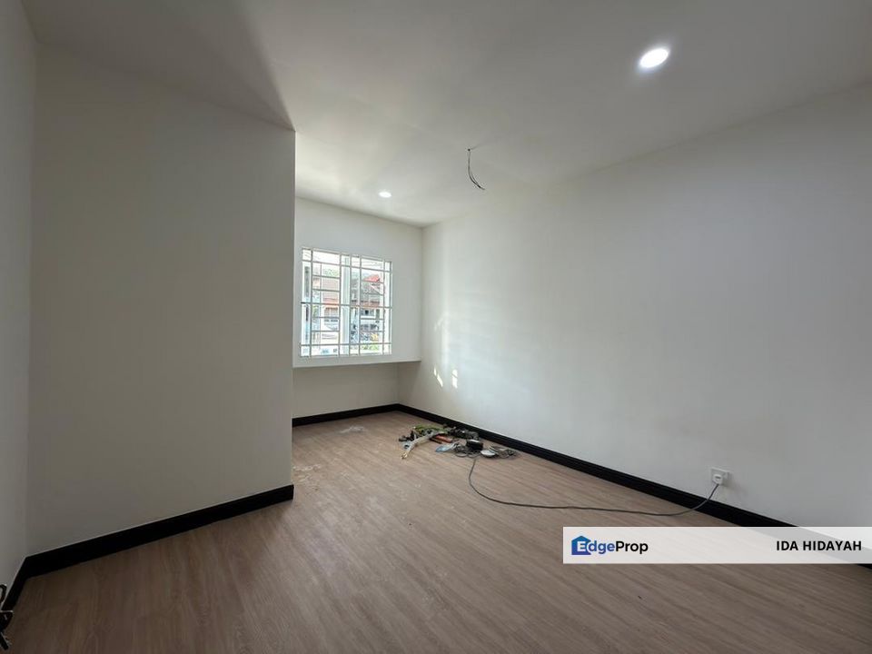Seksyen 4 Shah Alam Renovated Facing Open, Selangor, Shah Alam