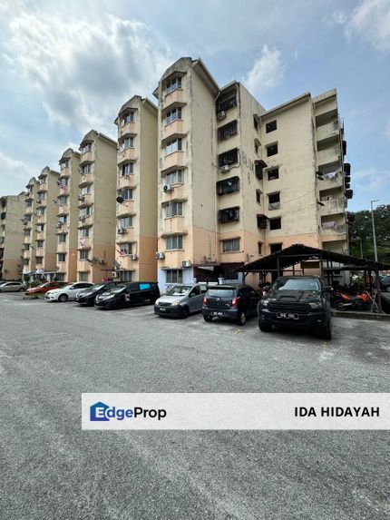 PARTLY FURNISHED Pangsapuri Subang Suria Shah Alam FOR SALE, Selangor, Shah Alam