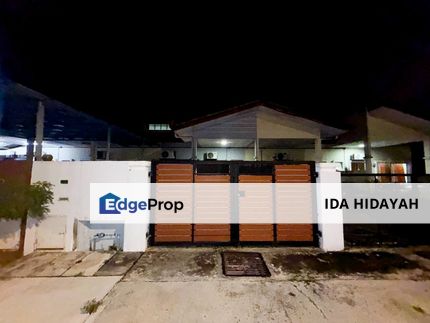 RENOVATED Taman Mawar Seksyen 29 Shah Alam FOR SALE, Selangor, Shah Alam