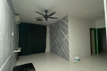 Vista Pinggiran, Taman Pinggiran Putra