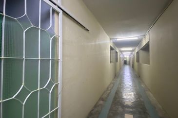 Vista Pinggiran, Taman Pinggiran Putra