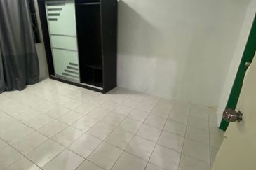 Vista Pinggiran, Taman Pinggiran Putra