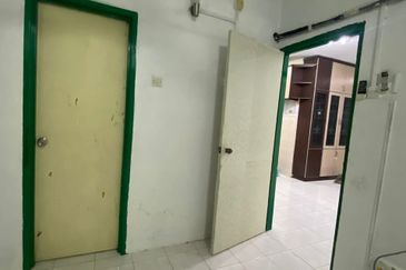 Vista Pinggiran, Taman Pinggiran Putra