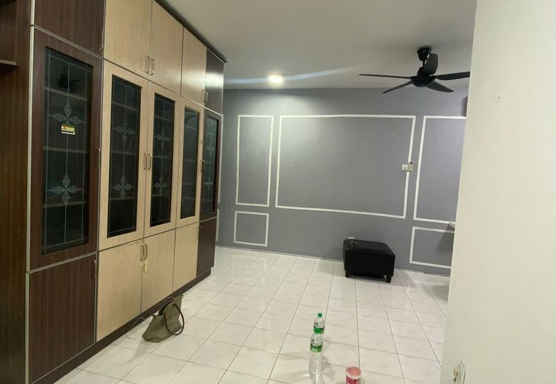 Vista Pinggiran, Taman Pinggiran Putra