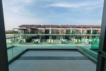 Seksyen 30, Shah Alam