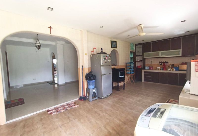 Corner 2 Storey Semi D Taman Yoon Lian, Seremban