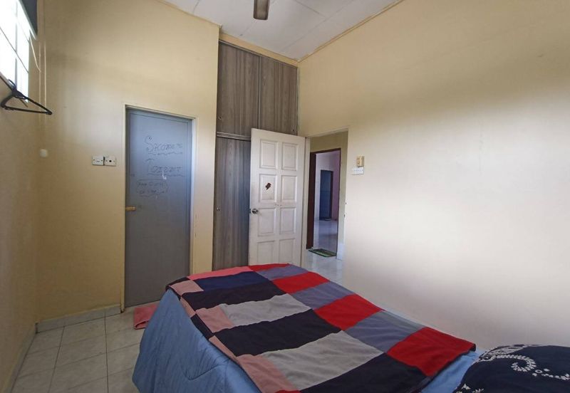 Corner 2 Storey Semi D Taman Yoon Lian, Seremban