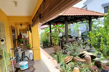 2.5 storey corner lot Bandar Puteri Puchong