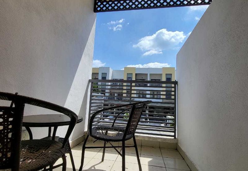 Sierra 1, Odora Parkhomes