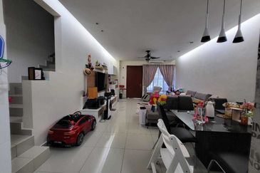 Sierra 1, Odora Parkhomes