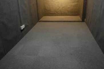 First floor shop office Bandar Puteri Puchong