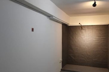 First floor shop office Bandar Puteri Puchong